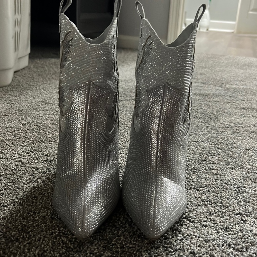 Sparkly cowgirl boots